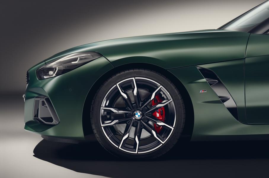 BMW Z4 Pure Impulse: шесть цилиндров и механическая коробка передач