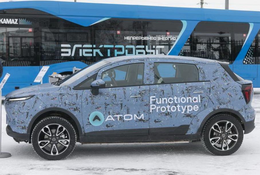 Прототип «Атома» с кузовом Geely Geometry E