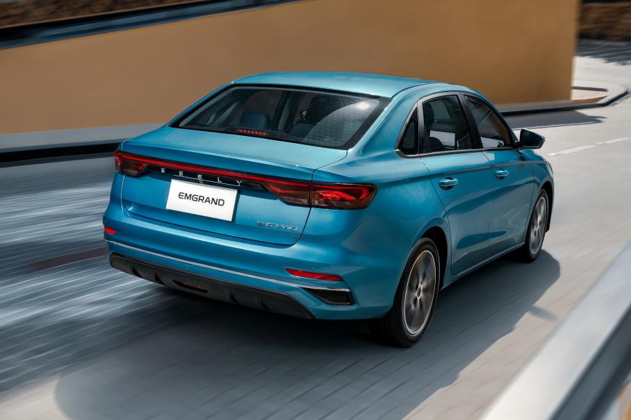 Обновленный Geely Emgrand добрался до Беларуси и сильно подорожал