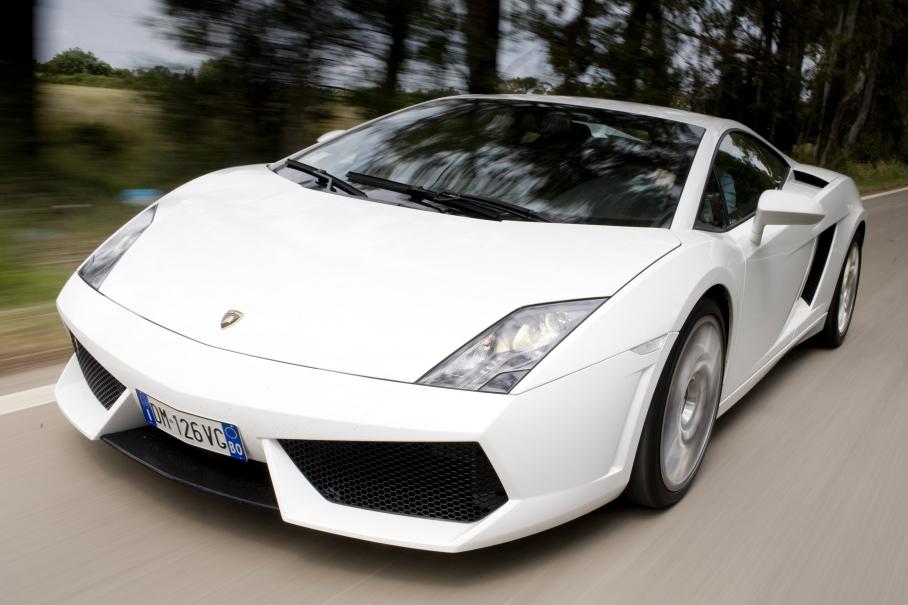 Быстрейшие в нулевых: культовые спорткары и дерзкие выскочки