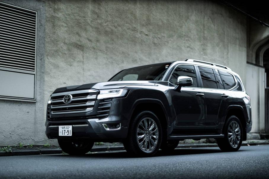 Toyota могут запретить выпускать Land Cruiser 300 из-за мошенничества