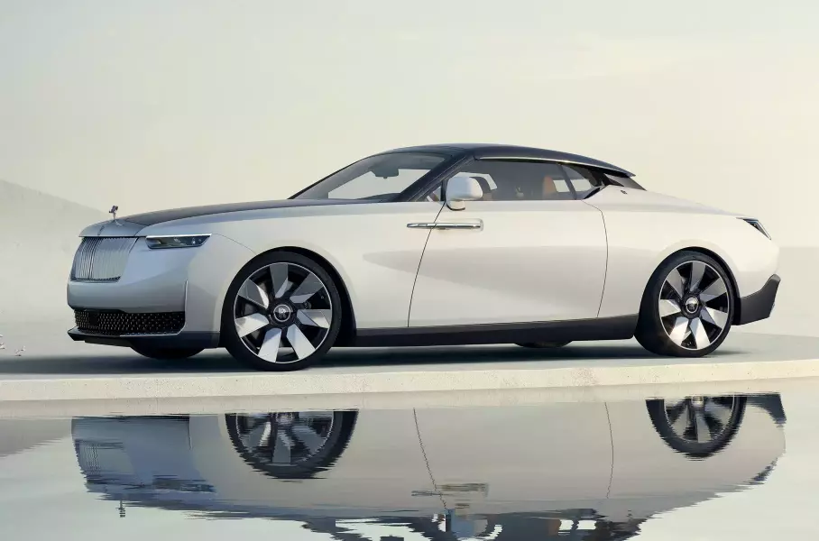 Эксклюзивный Rolls-Royce Arcadia Droptail, гибридный суперкар McLaren Artura Spider и будущая Tesla Roadster: главное за неделю