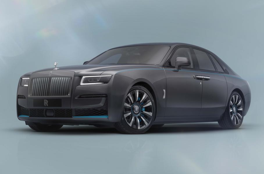 Седан Rolls-Royce Ghost окрасили краской с эффектом камня