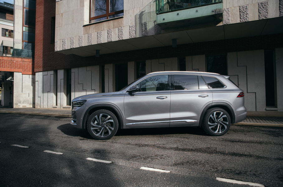 Каких автомобилей ввозят в Россию больше всего