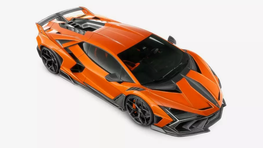 Супергибрид Lamborghini Revuelto получит безумный обвес от немецкого ателье