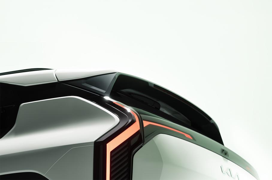 Тизер Kia EV3