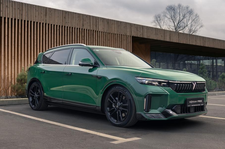 Спортивный Voyah Free в России: подробности перед старом продаж