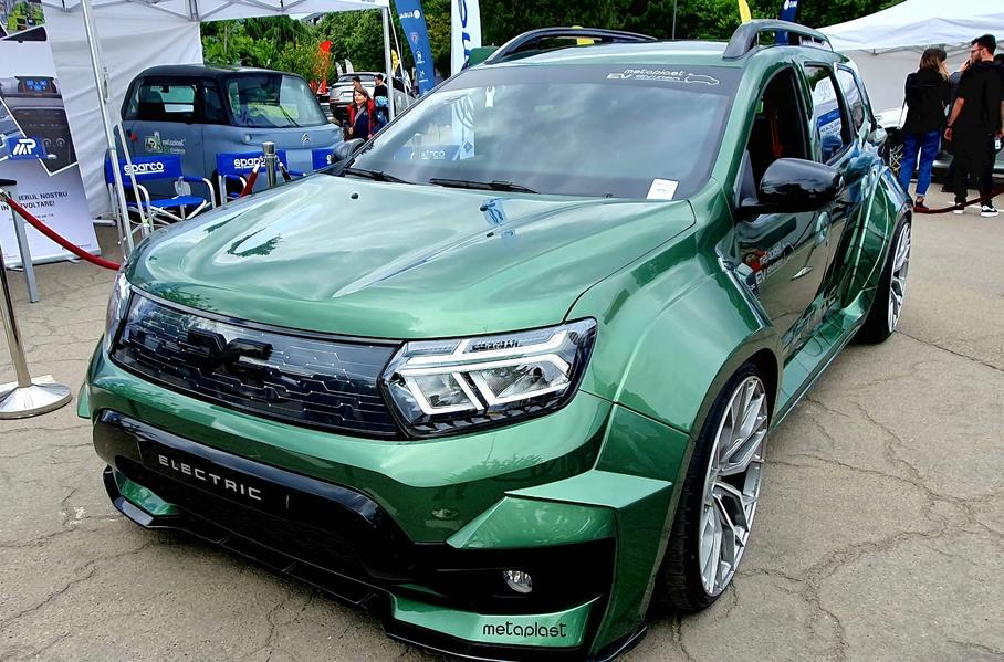 Из Dacia Duster сделали «злой» электрокар