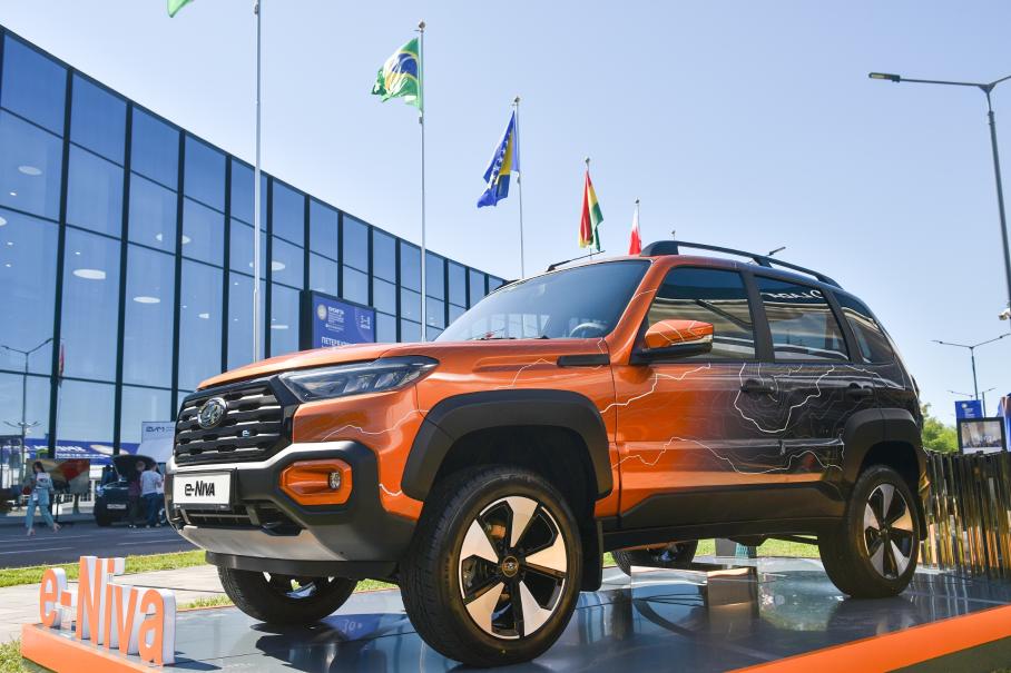 Электрическая Lada Niva Travel: появились первые фотографии