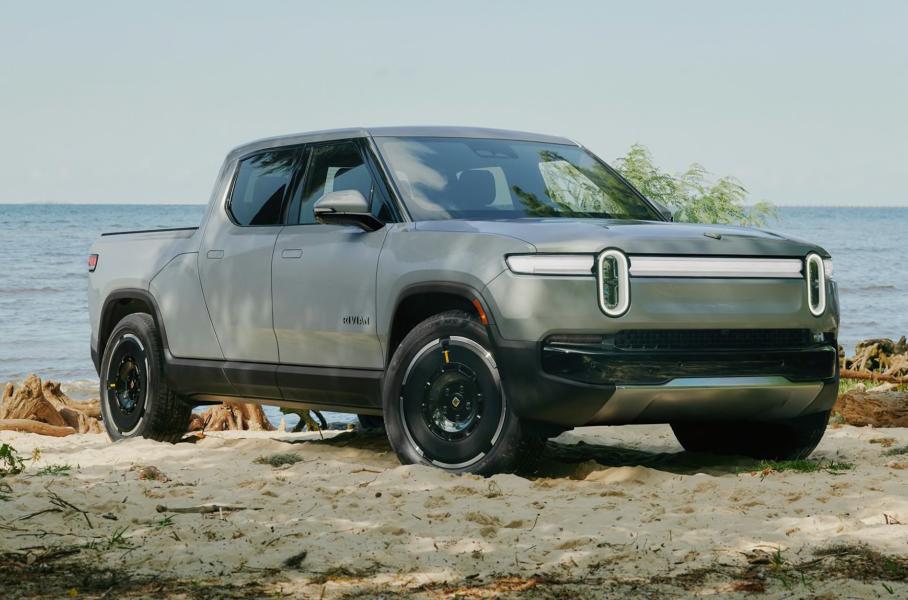 Rivian представила внедорожник R1S и пикап R1T нового поколения