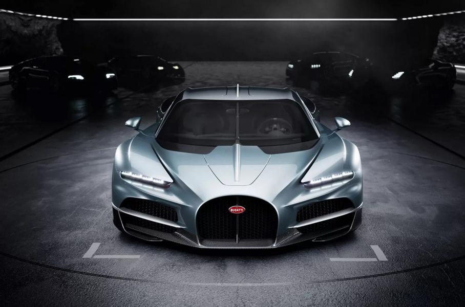 Новый Bugatti Tourbillon: гиперкар вне времени с V16