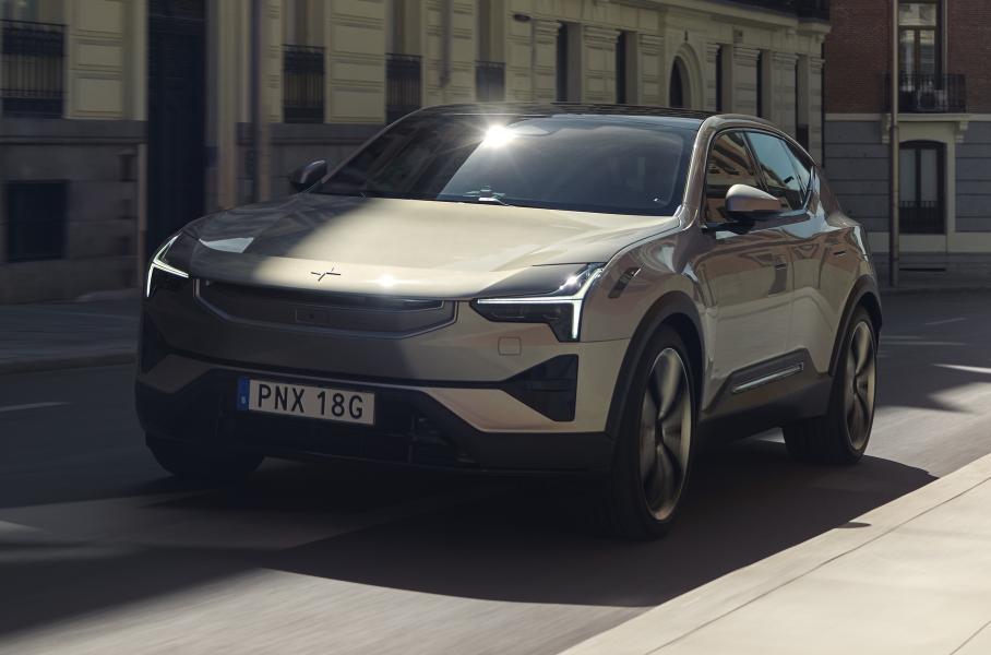 Polestar 3 обзавелся версией с задним приводом и подешевел