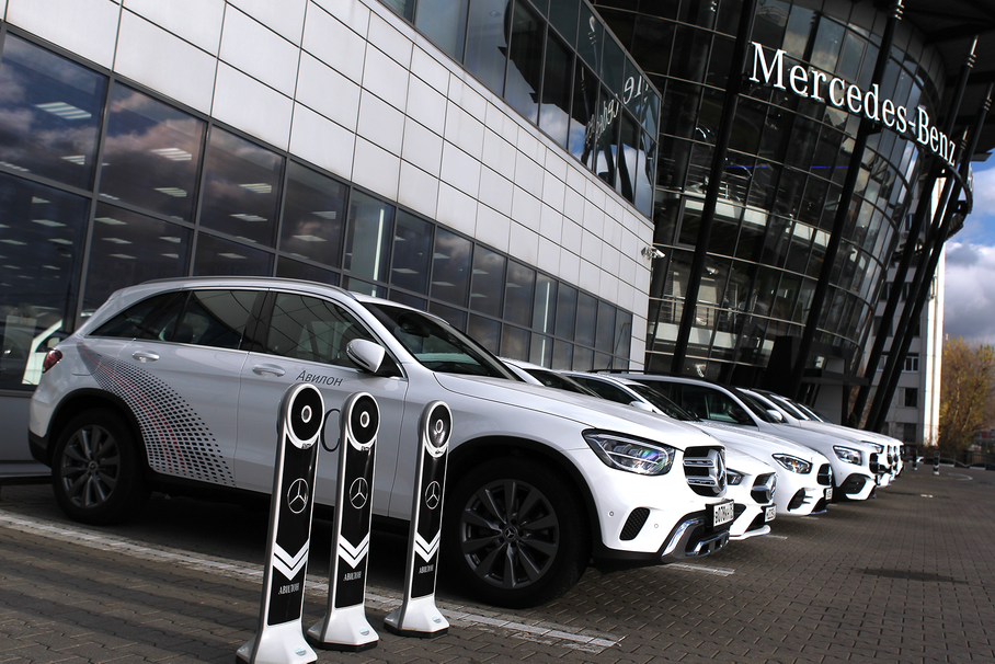 В российских автосалонах начали давать гарантию на «серые» Mercedes-Benz