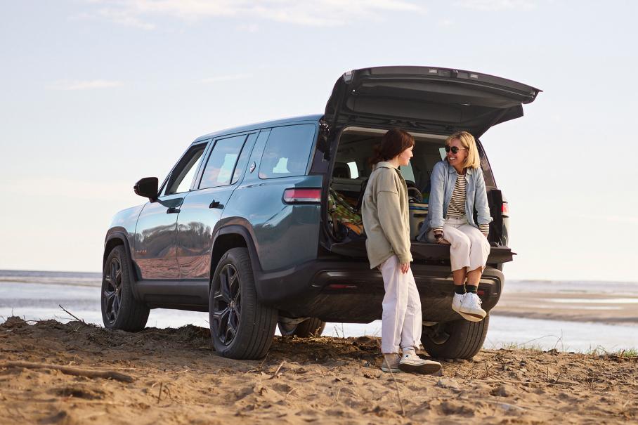 Электромобили Rivian: глубокое обновление тщательно замаскировали