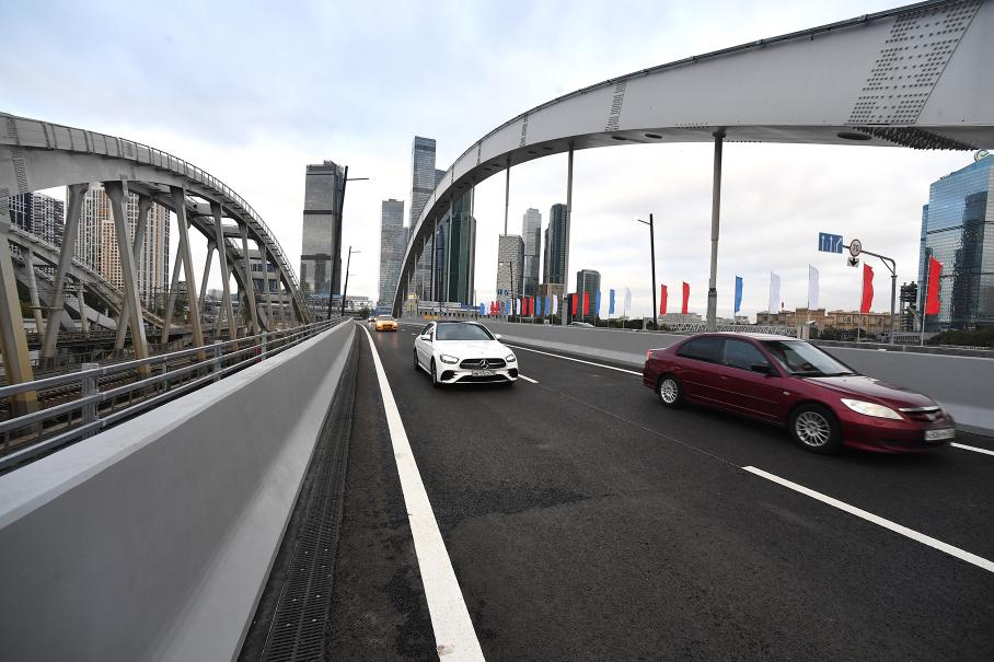 Московские автомобилисты стали ездить быстрее