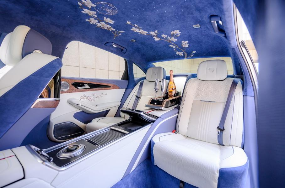 Интерьер Hongqi H9+