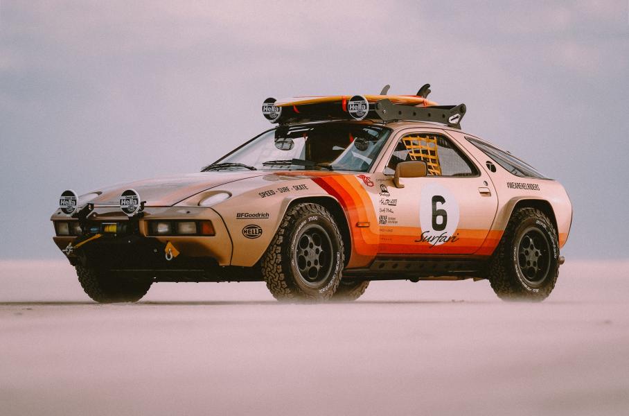 Porsche 928 превратили в стильное серф-такси