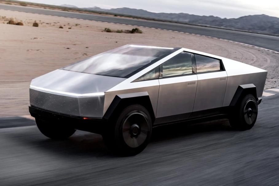 В аварии погиб первый водитель Tesla Cybertruck