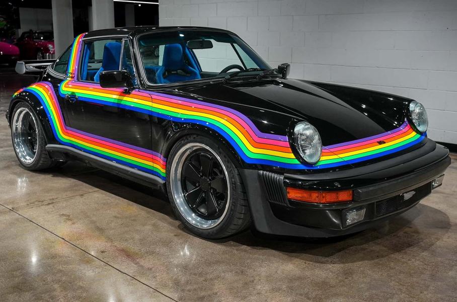 38-летний Porsche 911 превратили в гибридный спорткар