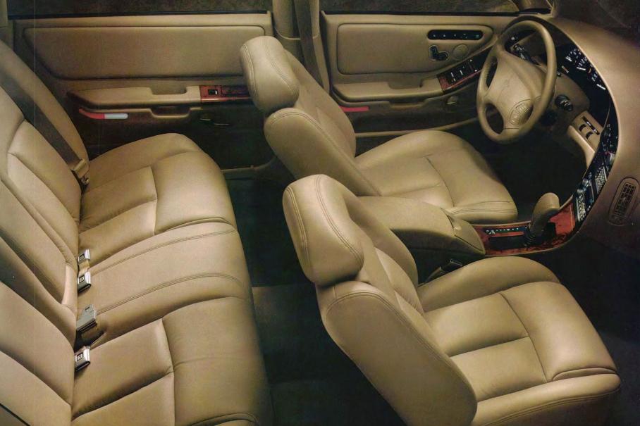 30 лет Oldsmobile Aurora