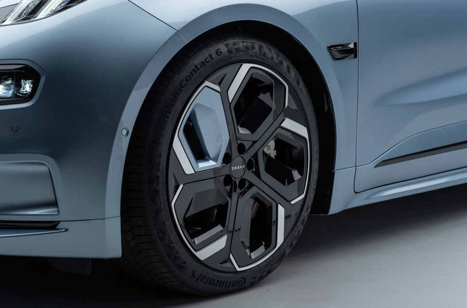 У Zeekr появится кроссовер с двигателем внутреннего сгорания