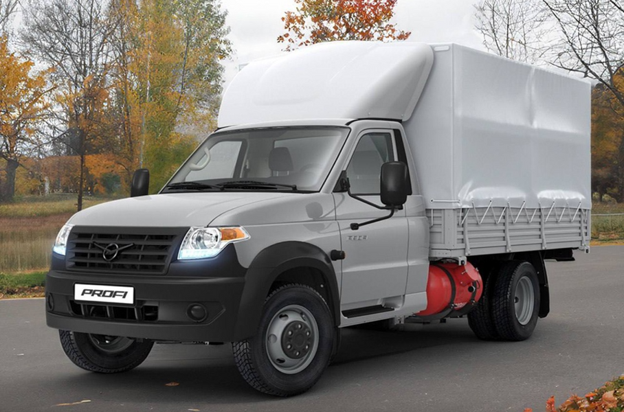УАЗ слегка улучшил грузовичок «Профи», но цену не поднял