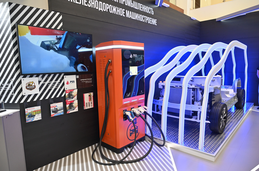 Зарядная станция ПСС на стенде  Восточного экономического форума