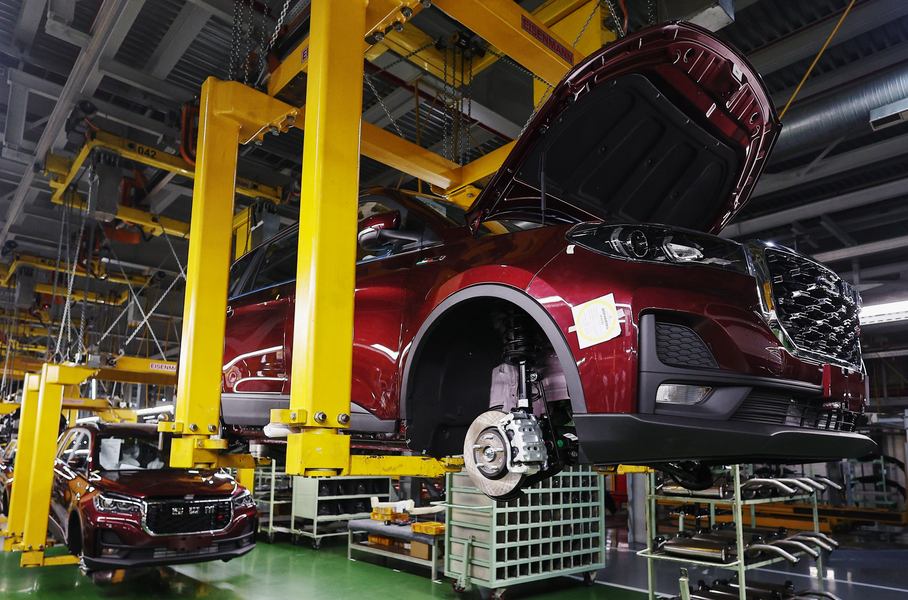 Производство автомобилей марки SWM на заводе «Автотор» в Калининграде