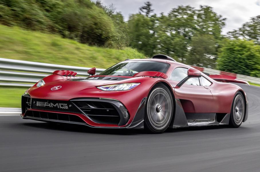 Супергибрид Mercedes-AMG One стал самой быстрой серийной машиной Нюрбургринга. Снова