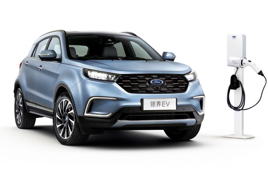 Ford представил компактный электрический кроссовер