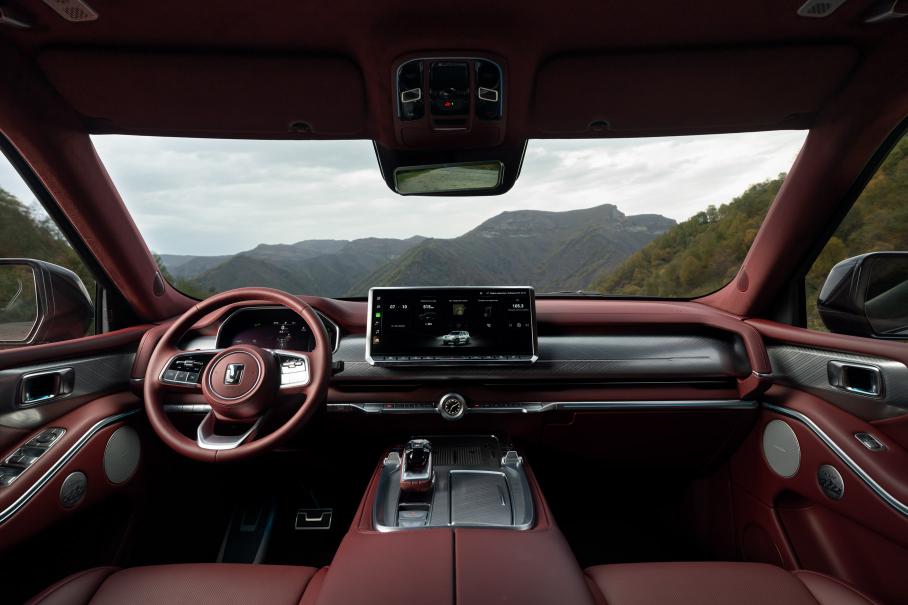 Brabus есть у нас дома: тест-драйв Tank 700