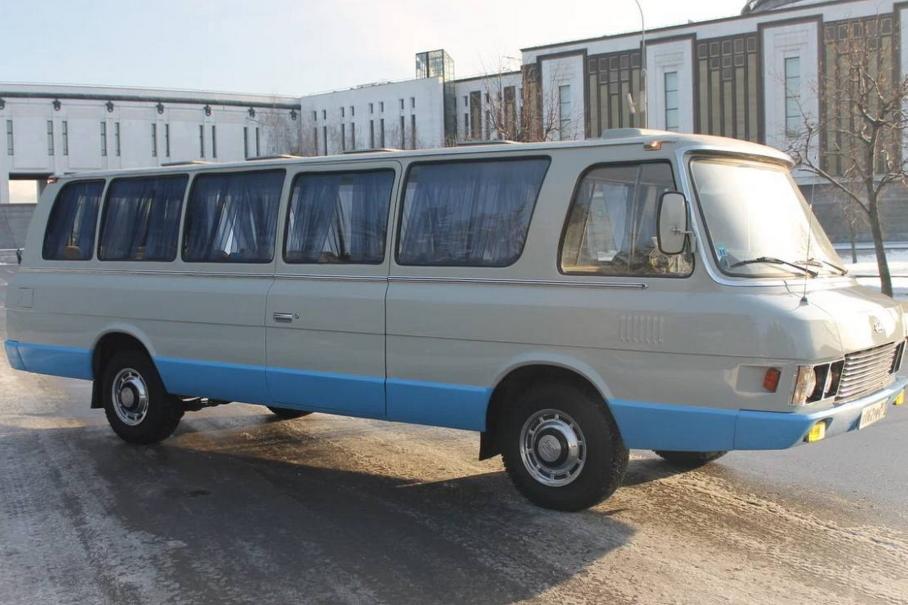 В продаже появился микроавтобус ЗиЛ, которым интересовался Генри Форд