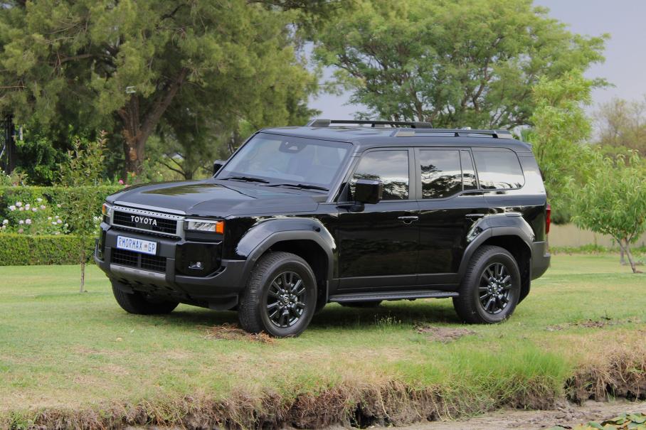 Toyota Land Cruiser превратили в броневик