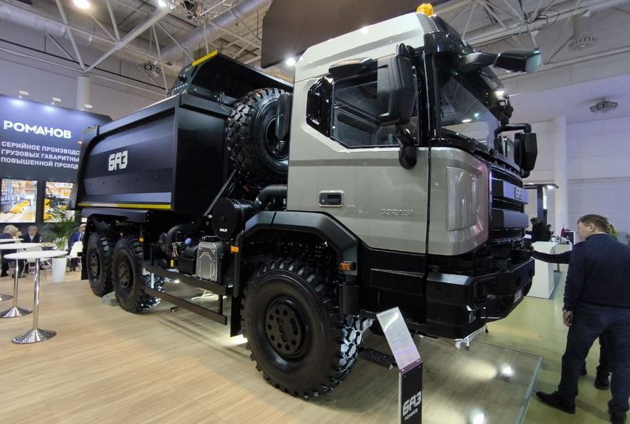 Новый российский самосвал БАЗ без китайских деталей: цена и параметры