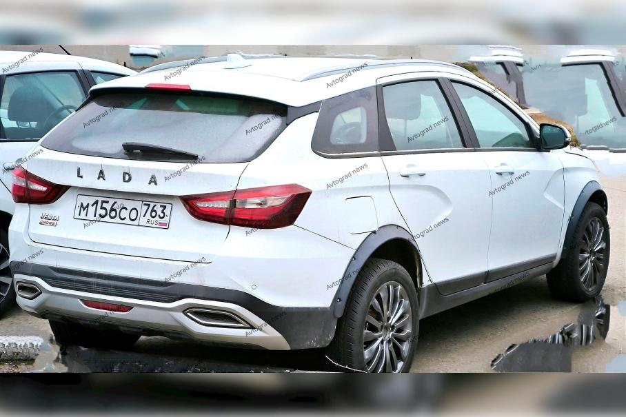 Шпионы сфотографировали прототип будущего кроссовера Lada