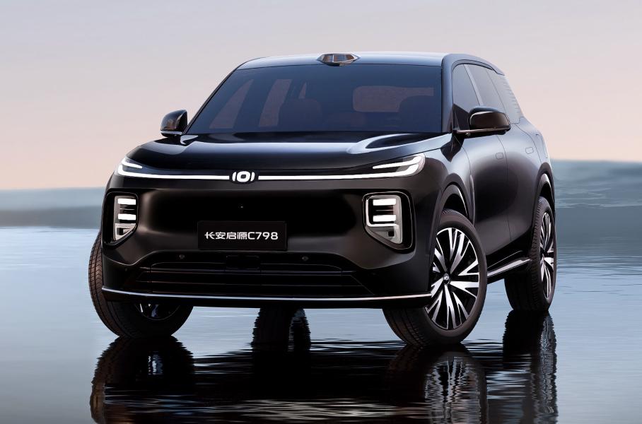 Рассекречен интерьер нового кроссовера Changan Qiyuan C798