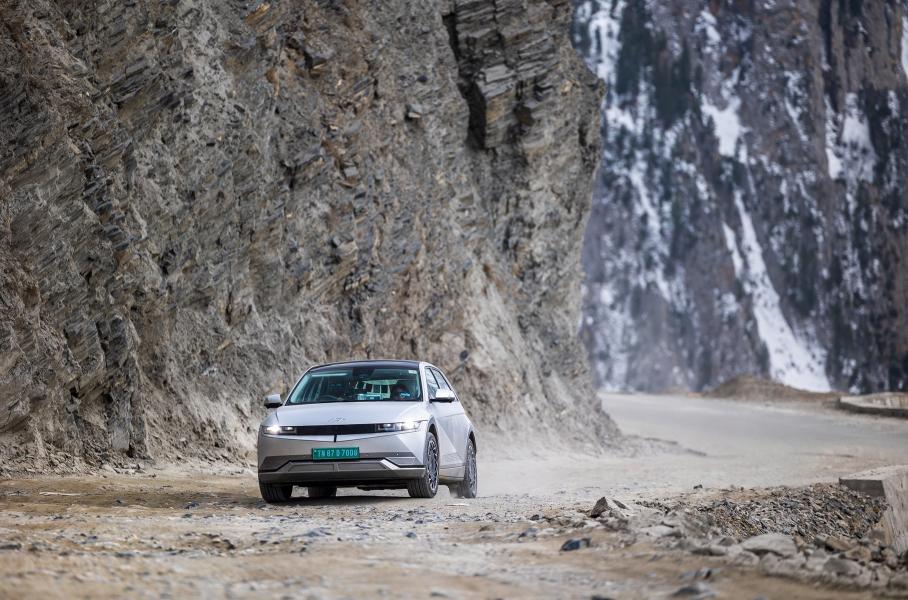 Hyundai Ioniq 5 установил рекорд Гиннесса по самому большому перепаду высот за одну поездку