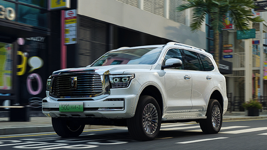 В Китае стартовали продажи внедорожной версии Tank 500 с гибридной силовой установкой