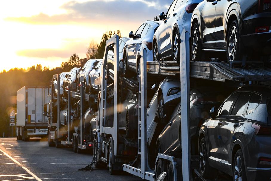 У российских дилеров оказались переполнены склады с автомобилями