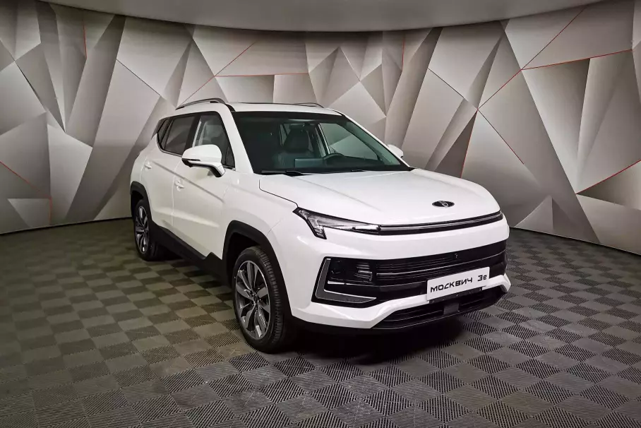 «Москвич» впервые обогнал китайский Zeekr по продажам электрокаров в России