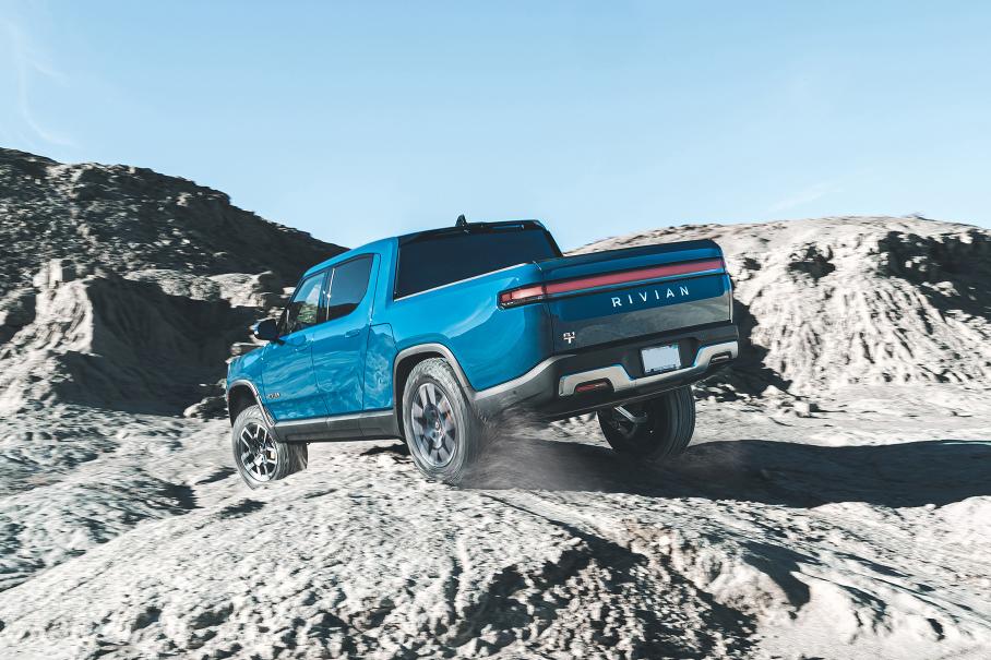Восстановление Rivian R1T после мелкого ДТП обошлось владельцу в 750 тысяч рублей