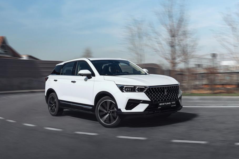 Несостоявшаяся Lada подешевела на 33%: FAW устроил распродажу T77