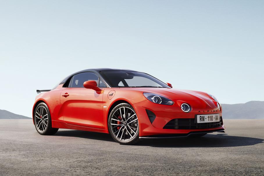 Обновленный Alpine A110S c опциональным аэро-китом
