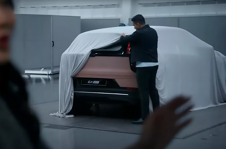 Volvo показала частичку электрического аналога XC60