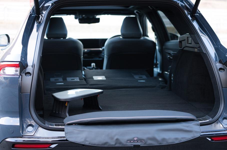 В семействе Toyota Crown появился универсал