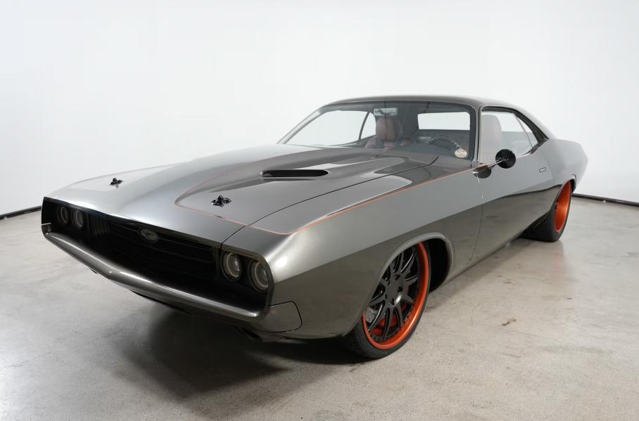 Dodge Challenger с компрессорным V8 9.4 HEMI продадут с аукциона