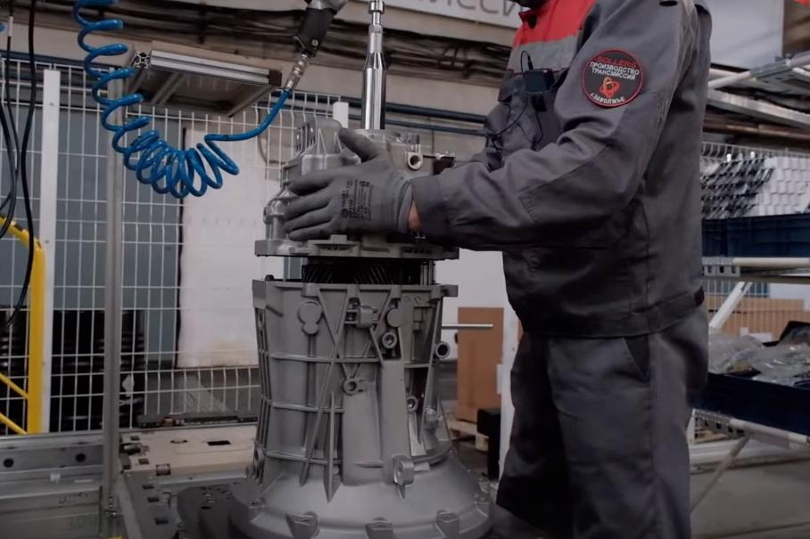 Видео: Sollers начал выпускать новую коробку передач для УАЗов