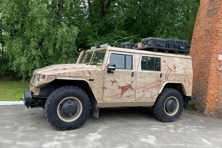 В Москве продают 20-летний военный внедорожник «Тигр» за десять миллионов рублей