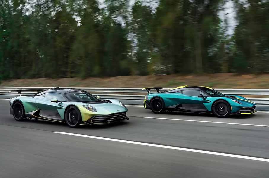 Aston Martin вывел 1079-сильный суперкар Valhalla на финальные тесты
