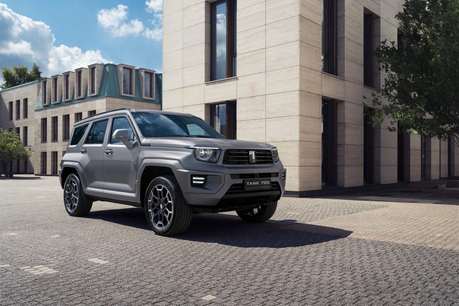 Tank 700 Hi-Performance